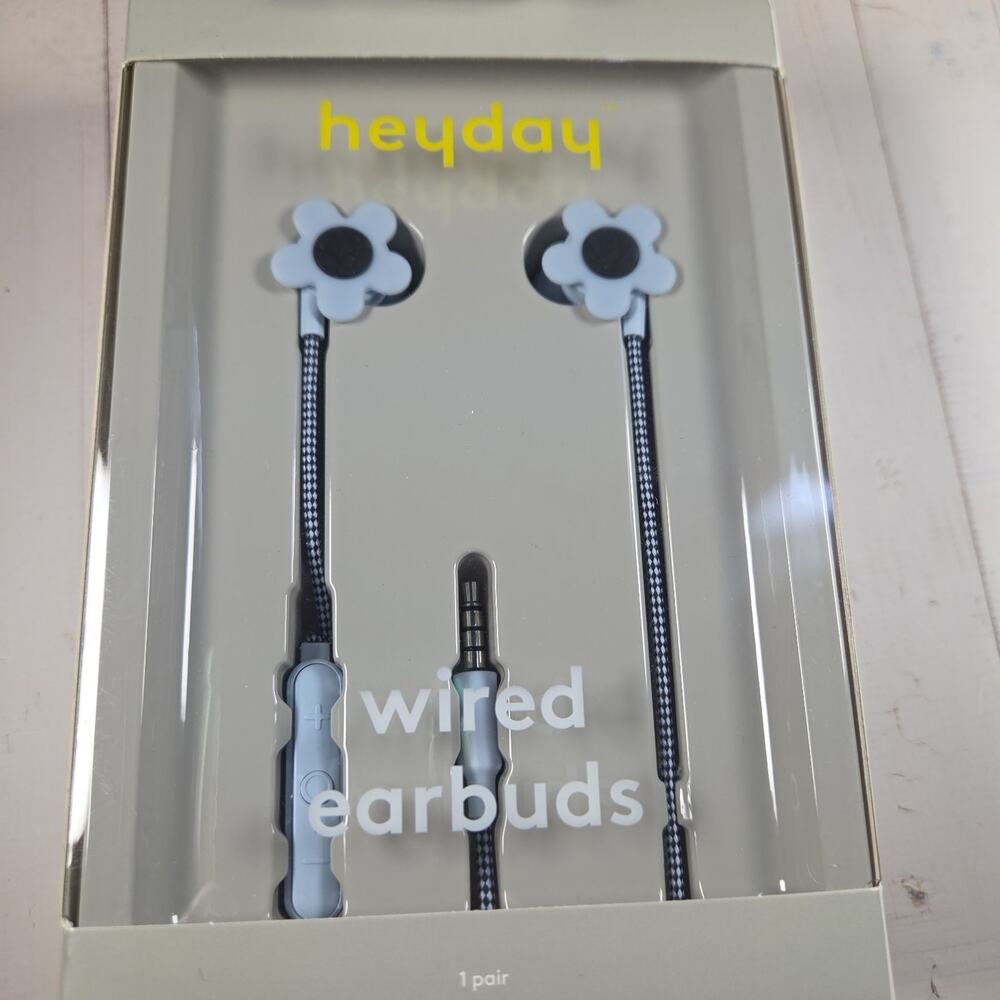 heyday blue wired earbuds with flower design
